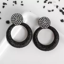 Серьги со стразами