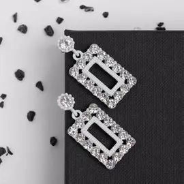 Серьги со стразами