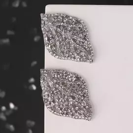 Серьги со стразами