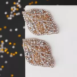 Серьги со стразами