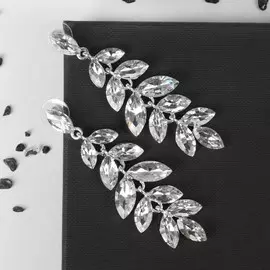 Серьги висячие со стразами