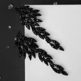 Серьги висячие со стразами