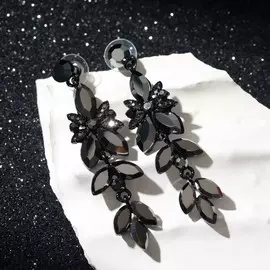 Серьги висячие со стразами