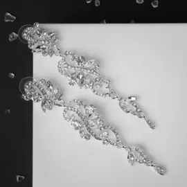 Серьги висячие со стразами