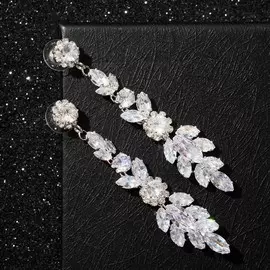 Серьги висячие со стразами