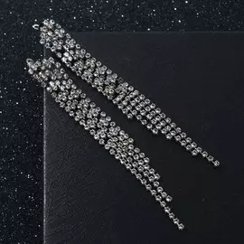 Серьги висячие со стразами