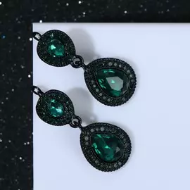 Серьги висячие со стразами