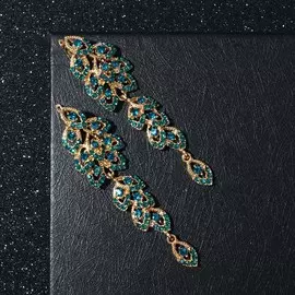 Серьги висячие со стразами