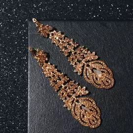 Серьги висячие со стразами