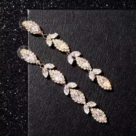 Серьги висячие со стразами