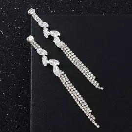 Серьги висячие со стразами