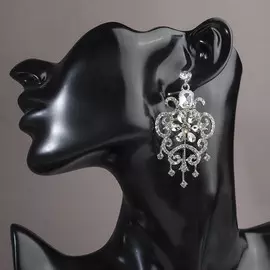 Серьги висячие со стразами