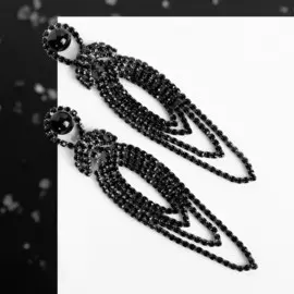 Серьги висячие со стразами