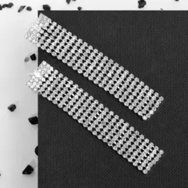 Серьги висячие со стразами