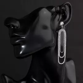 Серьги висячие со стразами