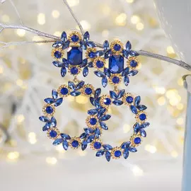 Серьги висячие со стразами