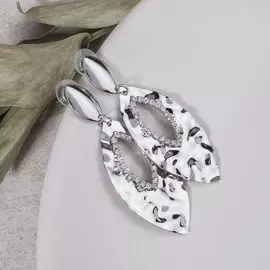 Серьги висячие со стразами