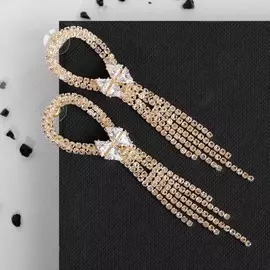 Серьги висячие со стразами