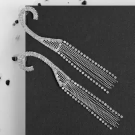 Серьги висячие со стразами