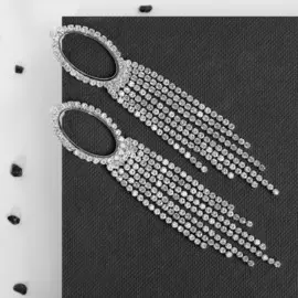 Серьги висячие со стразами