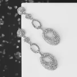 Серьги висячие со стразами