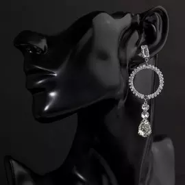 Серьги висячие со стразами