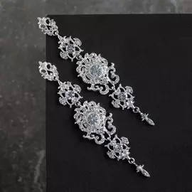 Серьги висячие со стразами