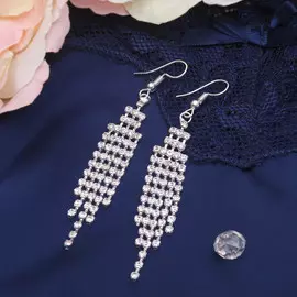 Серьги висячие со стразами princess водопад, цвет белый в серебре, 8,5 см