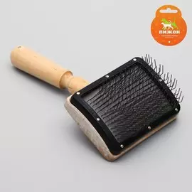 Щетка деревянная