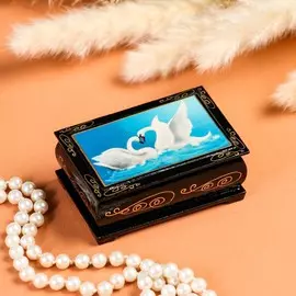 Шкатулка для украшений