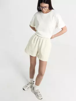 Шорты женские в бежевом цвете