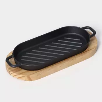 Сковорода на деревянной подставке