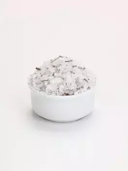 Соль для ванны с лепестками лаванды, 370 г