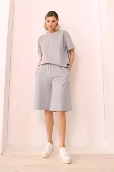 Спортивные шорты