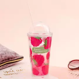 Стакан с трубочкой