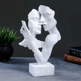 Фигурка полистоун