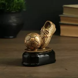 Кубок наградной с фигуркой