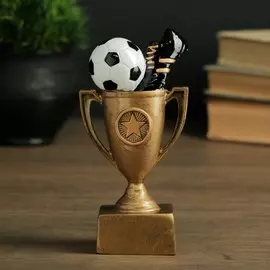 Кубок наградной с фигуркой