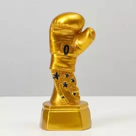 Кубок наградной с фигуркой