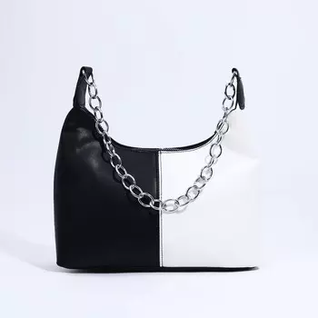 Сумка-багет на молнии, цвет белый/черный