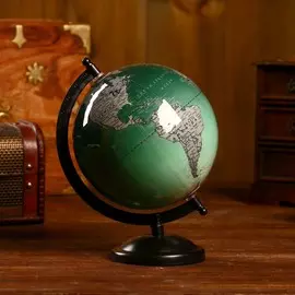 Сувенир глобус