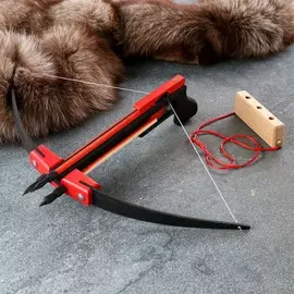 Сувенирное деревянное оружие