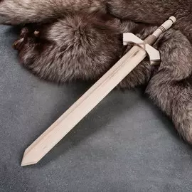 Сувенирное деревянное оружие