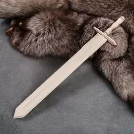 Сувенирное деревянное оружие