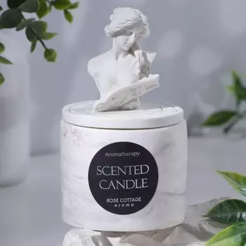 Ароматическая свеча в подсвечнике