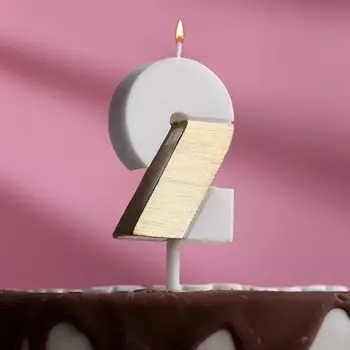 Свеча в торт