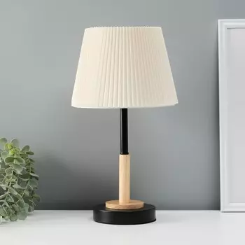 Светильник настольный