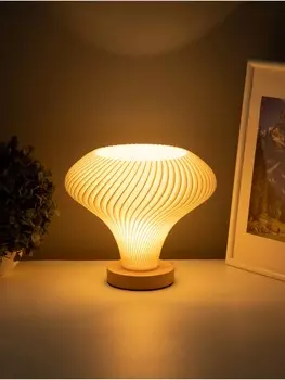 Светильник настольный