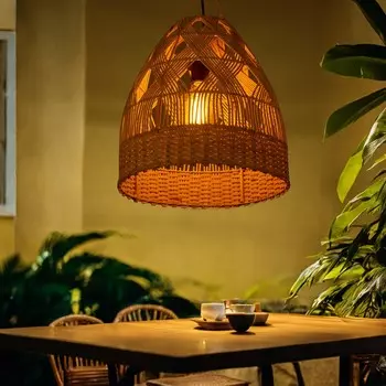 Светильник потолочный из ротанга