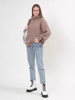 Свитер тёплый с горлом вязаный